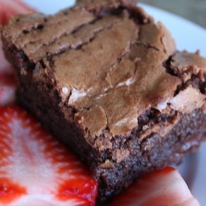 Whole Wheat Brownie Recipe, Whole Wheat Brownies, Milk Chocolate Brownies, Kitchen Dark, Honey Chocolate, Brownie Desserts, Tasty Kitchen, How Sweet Eats, Chocolate Brownies