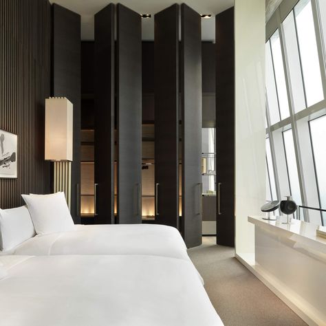 The Park Hyatt Shanghai | China Park Hyatt Shanghai, Hotel Style Bedroom, Hotel Room Design, Park Hyatt, Hotel Interiors, Design Hotel, Interior Modern, Bedroom Hotel, Hotel Style