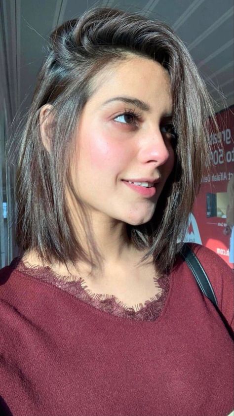 Traditional Hairstyle, Iqra Aziz, Bollywood Hairstyles, Hair Tutorials Easy, Shot Hair Styles, Curly Hair Tips, Blonde Beauty, How To Look Classy, Aesthetic Girl