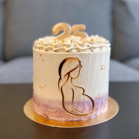 Birthday Cake For Pregnant Woman, Pregnant Birthday Cake, Mom To Be Cake Ideas, Pregnant Cake Design, Pregnant Birthday Ideas, Pregnant Cake Ideas, Pregnancy Cake Ideas, Mom To Be Cake, Pregnancy Cake