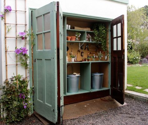 Painted Garden Sheds, Yard Storage, Shed Organization, Garden Storage Shed, Garden Tool Storage, Potting Sheds, Outdoor Sheds, Potting Bench, Casa Exterior