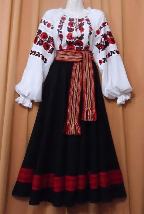 Traditional Mexican Clothing, Mexican Traditional Clothing, Russian Traditional Dress, Slavic Clothing, Ukrainian Vyshyvanka, Russian Clothing, Ukrainian Clothing, Ukrainian Dress, Folk Clothing