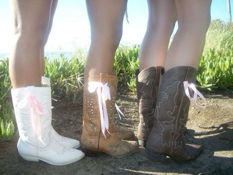 Southern Cowgirl Aesthetic, Dresses With Cowgirl Boots, Cowgirl Boots Aesthetic, Aesthetic Products, Cute Cowgirl, Cowboy Baby, Cowgirl Gifts, Looks Country, Cowgirl Aesthetic