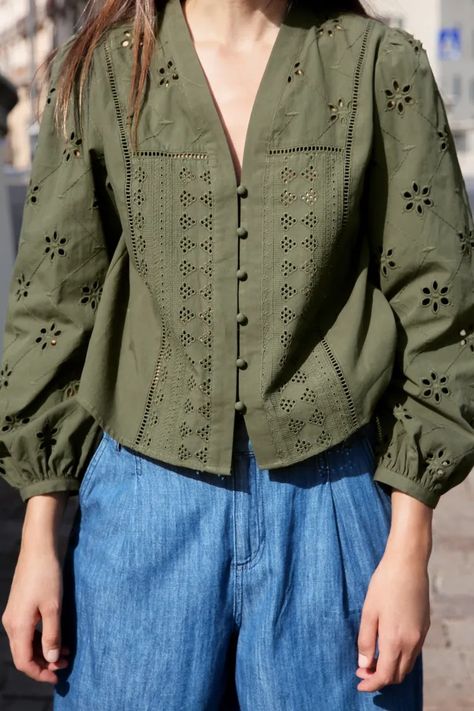 EMBROIDERED EYELET BLOUSE - Khaki | ZARA United States Blouse With Long Sleeves, Cardigan Sweater Vest, Fall Blouse, Eyelet Blouse, Zara Outfit, Cardigan Sweater Dress, Zara Blouse, Shirt Blouses Tops, Embroidery Blouse