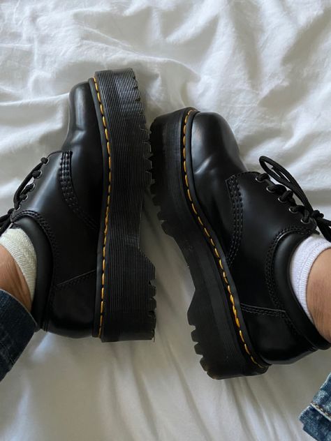 Low Top Doc Martens, Doc Marten Loafers, Dr Martens Quad, Doc Marten Platform, Doc Martens Platform, Doc Martens Aesthetic, Doc Martens Loafers, Dr Martens Loafers, Winter Europe Outfits