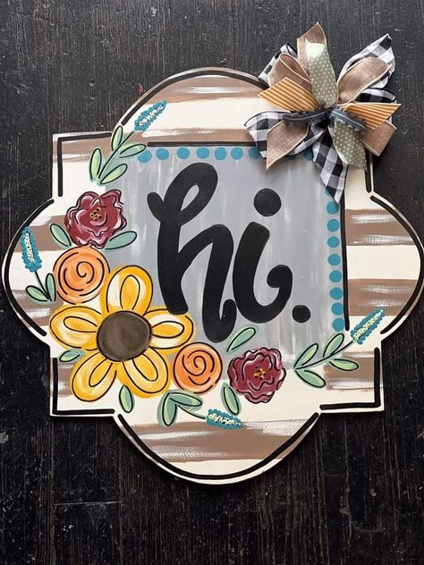 Painted Door Hanger Ideas, Thunder Laser, Pallet Wall Hangings, Neat Gift Ideas, Spring Door Hanger, Door Hangers Diy, Painted Door, Wooden Signs Diy, Wreath Signs