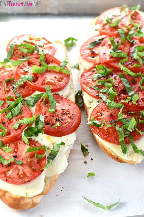 Caprese French Bread Pizza ~ this bursting-with-flavor recipe is brushed with garlic-infused olive oil, layered with fresh mozzarella and thinly-sliced tomatoes, and baked until bubbly before getting finished off with ribbons of basil and a balsamic reduction! | FiveHeartHome.com Tomato Basil Mozzarella French Bread, French Bread Appetizers, Mozzarella Appetizers, Caprese Pizza, Pizza Bread Recipe, Cooking Brussel Sprouts, Bread Ideas, Sliced Tomatoes, French Bread Pizza