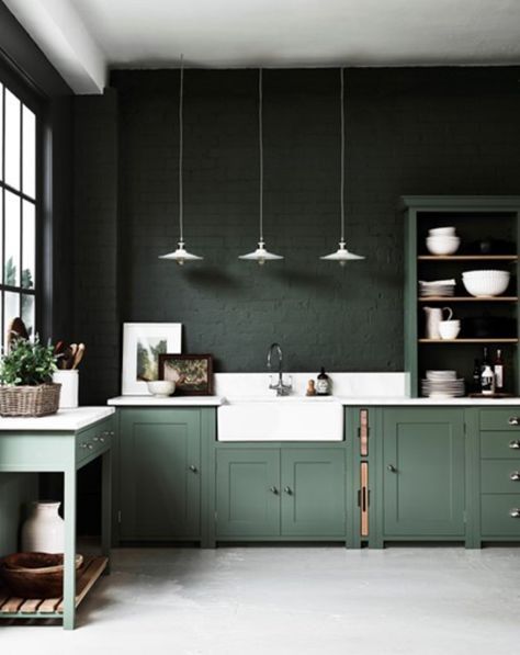 Dark Walls Light Cabinets, Light Cabinets, Natural Living Room, Dark Walls, Green Cabinets, Kitchen Extension, Natural Home Decor, Green Kitchen, Design Case