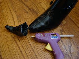 Bubblegum and Duct Tape: Witch's Boots Tutorial Witch Shoes Diy How To Make, Diy Witches Shoes Halloween Decorations, Witches Boots Diy, Diy Witch Shoes Decor, How To Make Witch Shoes, Diy Witch Shoes To Wear, Diy Witch Boots Decor, Halloween Shoes Diy, Witches Shoes Diy