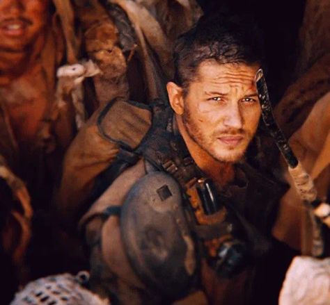 Tom Hardy Wife, Tom Hardy Mad Max, Preston Garvey, Tom Hardy Movies, Tom Hardy Actor, Eddie Brock Venom, Theatre Video, The Road Warriors, Beatiful People