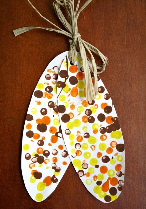 Indian Corn Craft, November Preschool, Corn Craft, November Art, Thanksgiving Crafts For Toddlers, Thanksgiving Crafts Preschool, Free Thanksgiving Printables, Easy Thanksgiving Crafts, Sunflower Crafts