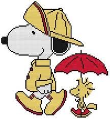 Snoopy & Woodstock in rain gear Snoopy Rain, Waste Canvas, Snoopy Beagle, Canvas Rug, Snoopy Dog, Work Pattern, Snoopy Woodstock, Rain Hat, Snoopy Love