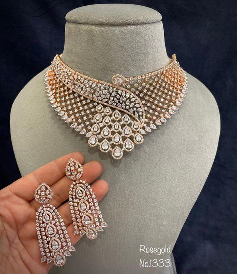 Heavy Diamond Necklace Set Bridal, Heavy Diamond Necklace, Diamond Necklace Set Bridal, Jwellary Design, Marriage Jewellery, Bridal Diamond Necklace, Gold Bracelet Simple, Bridal Necklace Designs, Antique Necklaces Design