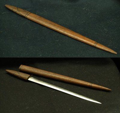 Hairstick with hidden dagger by Hel-kala Pretty Knives, Helpful Things, Cool Knives, Kendo, Hair Sticks, Blacksmithing, Things To Buy, Pretty Things, Pocket Knife