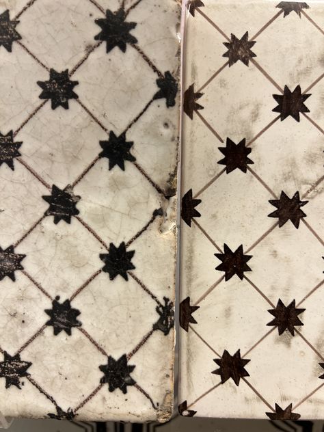 antique tiles reproduction Gothic Floor Tile, Vintage Tile Patterns, Spanish Floor Tiles, Gothic Revival House, Cream Tile, Vintage Tiles, Tile Panels, Antique Tiles, Gothic Revival