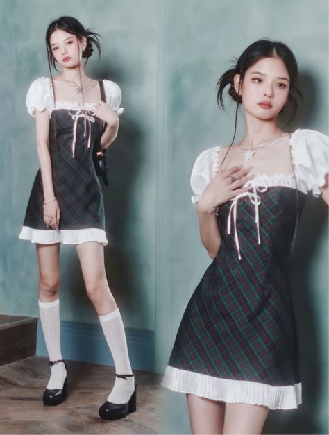 Dark Croquette, Pleated Fashion, Aesthetic School, Fashion Attire, Stage Outfits, Casual Style Outfits, Kpop Fashion, Fit Inspo, Teen Fashion Outfits