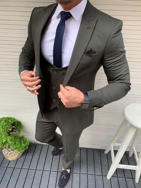 Best Wedding Suits For Men, Suit For Man, Wedding Suits Men Black, Green Suit Men, Mens Fashion Suits Formal, Best Wedding Suits, Formal Attire For Men, Suit For Wedding, Suite Design