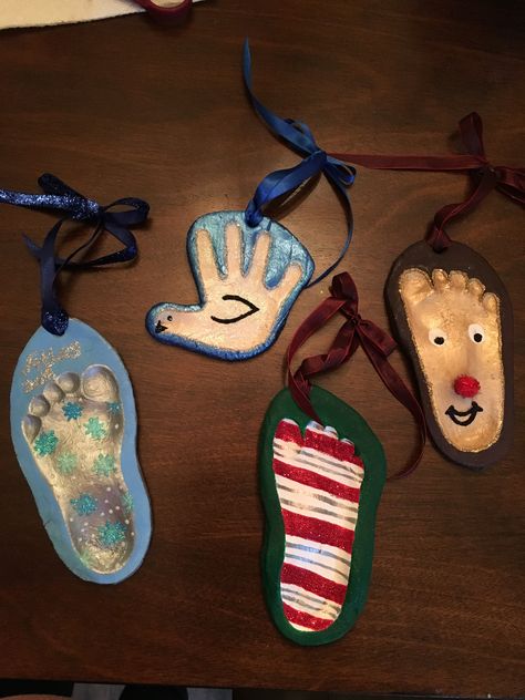 Handprint Footprint Ornaments, Salt Dough Footprint Ornaments, Salt Dough Ornaments Footprint, Salt Dough Ornaments Diy, Pup Academy, Christmas School Crafts, Foot Ornament, Footprint Ornament, Salt Dough Christmas