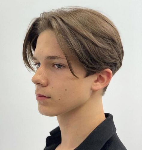 The Curtain Haircut, Curtains Haircut, Middle Part #classichaircut #menshairstyles #menshair #menshaircuts #menshaircutideas #menshairstylet #curtainhairstyles Curtain Haircut, Trendy We Fryzurach, Boy Haircuts Long, Middle Part Hairstyles, Corte De Cabelo Masculino, Fluffy Hair, Middle Part, Short Hair With Bangs