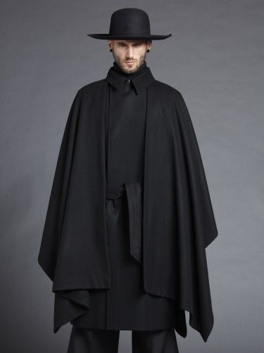 Dior Homme by Kris Van Assche Black Wool Cape FW11 Sz 44 Rick Owens   eBay Mens Cape, Cape Fashion, Jackets Winter, Peacoats, Wool Cape, Neue Outfits, Winter Coats, Dark Fashion, Inspiration Mode