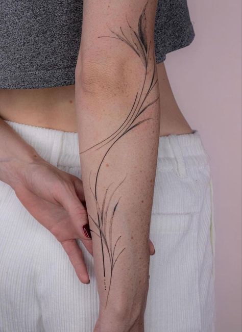 Delicate Feminine Tattoos, Classy Tattoos For Women, Tattoos To Cover Scars, Forearm Tattoo Design, Muster Tattoos, Elbow Tattoos, Classy Tattoos, Music Tattoos, Elegant Tattoos