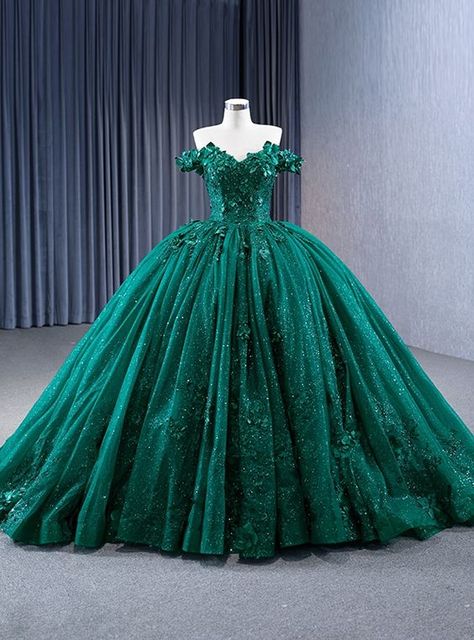 Emerald Green Ball Gown Corset, Emerald Sweet 16 Dresses, Emerald Green Debut Gown, Dark Green Sweet 16 Dress, Quinceanera Dresses Green Emerald, Emerald Green Sweet 16 Dress, Green Dress Quinceanera, Forest Green Quinceanera Dress, Gown Picture Ideas