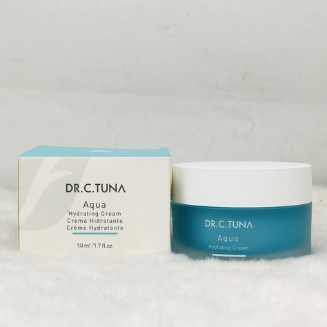 Dr. C. Tuna Aqua Hydrating Cream - Get 5% Off 💙 This gel moisturizer delivers long-lasting hydration, leaving skin smooth and refreshed. Dermatologically tested, it ensures up to 48 hours of moisturization in a single application, promoting skin microbiota well-being. 🏷️ FLAT 5% Off All Orders with code: AUG5 (offers excluded) 🛒Shop Now: https://beautiv.com/product/aqua-hydrating-cream-364989/3415 ------- 💬 Inbox Us: m.me/beautivbd ➡️ Follow Us on : @beautivbd Hydrating Cream, Gel Moisturizer, Smooth Skin, Well Being, Follow Us, Moisturizer, Long Lasting, Cream, Skin