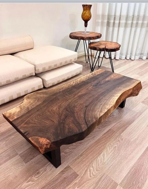 Handmade Furniture Wood, Rustic Wooden Coffee Table, Handmade Wood Furniture, Modern Wood Furniture, Sofa Design Wood, Wood Table Design, Rustic Wood Furniture, Modern Rustic Homes, Live Edge Furniture