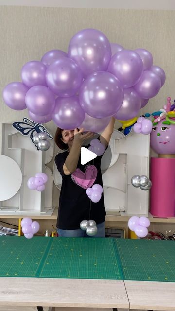 Genballoon on Instagram: "Balloon cloud. Sharing an idea. #balloonart  #fun  #top  #lifehacks #tips  #balloon  #balloonartist  #patterns #patrones #mosaicballoon #balloonmosaic  #balloondecor  #mosaicframesforballoons #balloonsdecoration #balloonstylist #stuffedballoons" Balloon Design Ideas How To Make, Ballon Diy Craft Ideas, How To Make Balon Decoration, Diy Ballons Ideas, Cloud Balloons Diy, Balloon Clouds Diy, How To Make Cloud With Balloons, Cloud Balloons, Ballon Flower Bouquet Tutorial