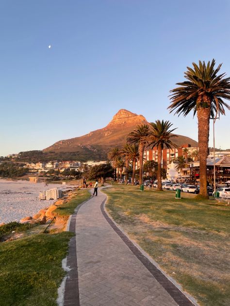 Cape Town Style, Cape Town Aesthetic, South Africa Aesthetic, Cape Town Sunset, Cape Town South Africa Travel, South Africa Vacation, Cape Town Travel, Africa Vacation, Camps Bay