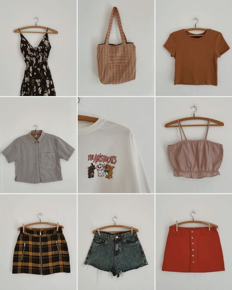 How To Picture Clothes To Sell Online, Clothing Reseller Photos, Instagram Closet Sale Ideas, How To Sell Clothes Online Pictures, Thrift Clothes Photography Ideas, How To Photograph Clothes To Sell Online, Reselling Clothes Photos, Closet Sale Logo Aesthetic, Clothes Selling Pictures Aesthetic