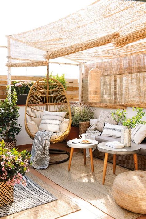 25 Gorgeous Bohemian Patio Ideas For An Outdoor Sanctuary Design Per Patio, Small Patio Furniture, Bohemian Patio, Small Outdoor Patios, Diy Upholstery, Upholstery Projects, Budget Patio, Apartment Patio Decor, Apartment Patio