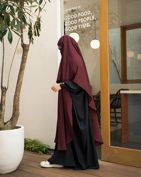 Abaya outfit