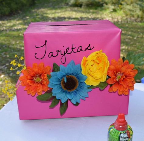 #cardbox #Mexican #fiesta #Loteria Mexican Card Box Ideas, Mexican Gift Table, Mexican Party Goodie Bags, Fiesta Centerpieces Mexican, Loteria Party Ideas, Loteria Party, Mexican Theme Party Decorations, Graduation Box, Mexican Baby Shower