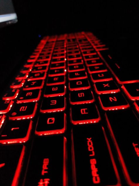 Light keyboard Red Keyboard Aesthetic, Red Computer Aesthetic, Light Up Keyboard, Red Keyboard, Light Keyboard, Kai Aesthetic, Gaming Aesthetic, Aesthetic Gifts, Game Aesthetic