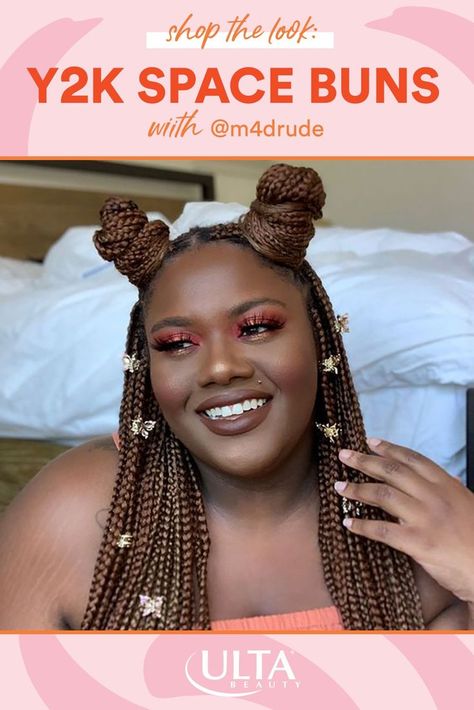 Y2K Space Buns Style Tips Space Buns With Box Braids, Buns With Box Braids, 90s Space Buns, Styled Edges, Kiddie Hairstyles, Sleek Bun Hairstyles, Hair Influencer, Unicorn Hair Color, 90s Hair