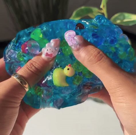 ──★ ˙📘 ducky ring toss slime stim gif ! (source: @slime_og on youtube) Cleancore Stim Board, Stim Board Gifs, Slime Stim Gif, Water Stimboard, Kidcore Stimboard, Slime Gif, Sensory Gifs, Fish Gif, Slime Aesthetic