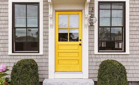 The front door might just be the best place to try out that bold paint color you've been eyeing. Whether you want to brighten up your house or the whole block, this might just be the look you need. Want a color like this on your door? Try Sherwin-Williams Decisive Yellow SW 6902. #sherwinwilliams #frontdoor #exterior #bold #yellow Mediterranean Front Door, Painting Entryway, Yellow Front Door, Front Door Color, House Number Plates, Yellow Front Doors, Yellow Paint Colors, Entryway Door, Greige Paint Colors