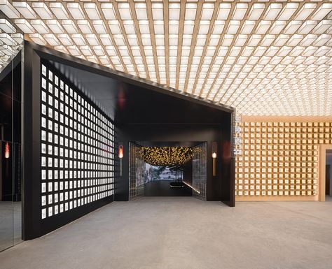 DEJI ART MUSEUM :: Behance Entrance Lobby Design, Museum Interior, Artwork Lighting, Lobby Interior, Reception Design, Entrance Design, Design Museum, Commercial Design, Commercial Interiors