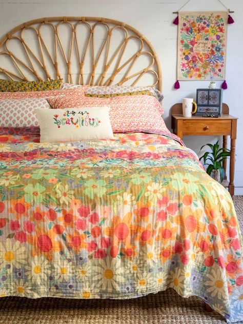 Tapestry Sofa, Wildflower Border, Boho Bedrooms, Bed Quilts, Modern Boho Bedroom, Large Tapestry, Colorful Bedding, Folk Floral, Bohemian Bedroom