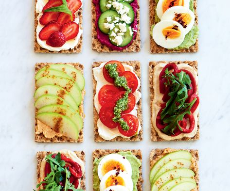 Wasa Bread, Crunchy Snacks, Bread Toppings, Healthy Crackers, Healthy Toast, Cracker Toppings, Invest In Your Health, Nutrition And Health, Healthy Food Guide