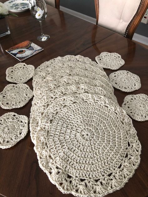 Easter Placemats, Bridesmaid Wrap, Crocheted Doilies, Crochet Chicken, Crochet Shop, Handmade Gifts For Her, Newborn Crochet, Crochet Throw, Handmade Table