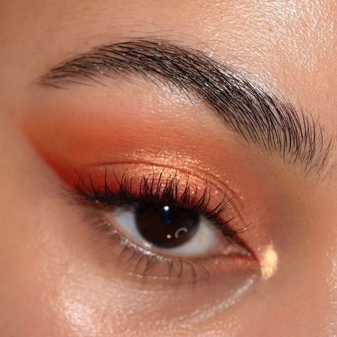 Makeup With Orange Dress, Coral Eye Makeup, Sparkly Aesthetic, Beach Makeup, Makeup 101, Eye Makeup Techniques, Chic Makeup, Colourpop Cosmetics, Tropical Escape