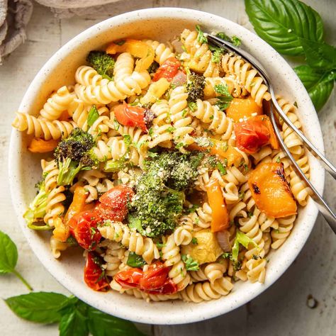 Roasted Vegetable Pasta Roasted Veg Pasta Salad, Veg Pasta Salad, Roasted Veg Pasta, Roasted Vegetables Pasta, Veg Salads, Pasta Basil, Veg Pasta, Vegetables Pasta, Roasted Vegetable Pasta