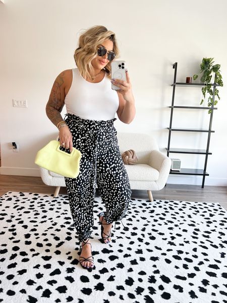 Plus Size Texas Outfits, Hot Summer Plus Size Outfits, Casual Vegas Outfits Plus Size, Winery Outfit Spring Plus Size, Casual Summer Outfits 2023 Plus Size, Easy Summer Outfits Casual Plus Size, Plus Size Apron Belly Outfits Summer, Summer Outfits To Hide Apron Belly, Plus Size Vacation Outfits Casual