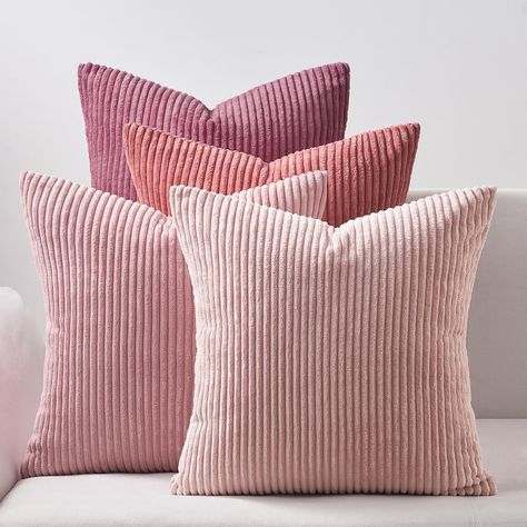 Accent pillows for beige couch