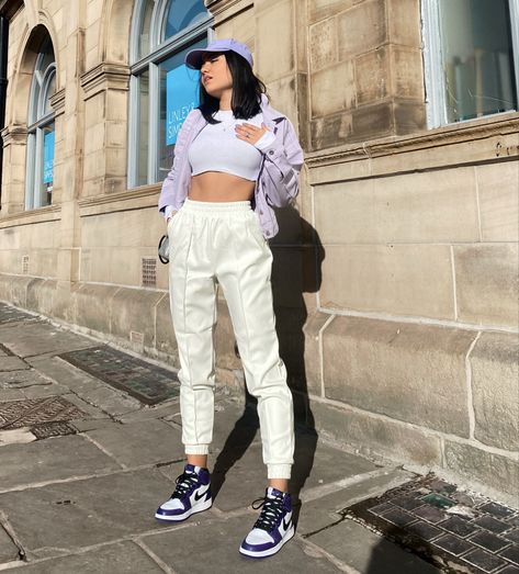 Joggers And Jordan 1s Outfit, Lilac Joggers Outfit, Purple Jordans Outfit, Purple Bags Outfit, Purple Jacket Outfit, White Denim Jacket Outfit, Joggers Outfit Women, Asos Outfit, Air Jordan 1 Outfit Women