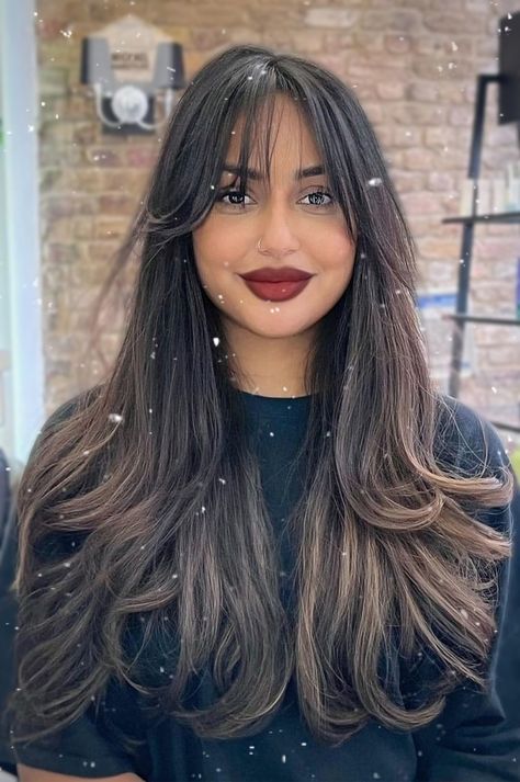 Curtain Bangs + Long Layers Long Hair With Bangs And Layers, Bangs And Balayage, Curtain Bangs Face Framing, Hair Face Framing, Bangs Face Framing, Light Bangs, Framing Layers, Face Framing Curtain Bangs, Bangs For Round Face