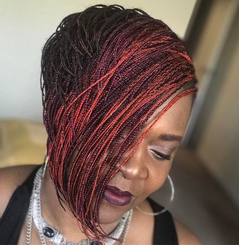 Short Stacked Bob Micro Braids Bob Box Braids Styles, Bob Undercut, Invisible Braids, Braids Bob, Braids Blonde, Micro Braids Hairstyles, Bob Braids Hairstyles, Small Box Braids, Blonde Box Braids