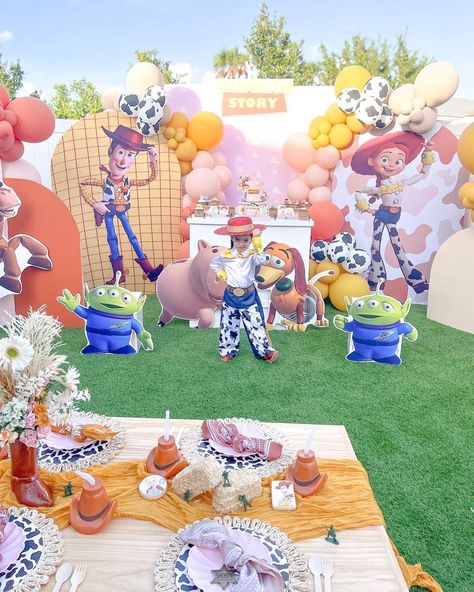 Toy Story Birthday Party Ideas | Photo 7 of 25 | Catch My Party Outfits For Disney, Toy Story Birthday Party Ideas, Toy Story Decorations, Toy Story Birthday Cake, Toy Story Party Decorations, Toy Story Baby, Jessie Toy Story, Toy Story Theme, 2nd Birthday Party Themes